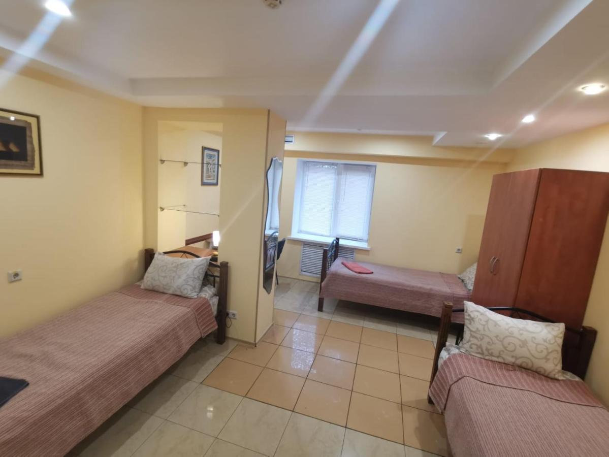 Westend Hostel キエフ エクステリア 写真