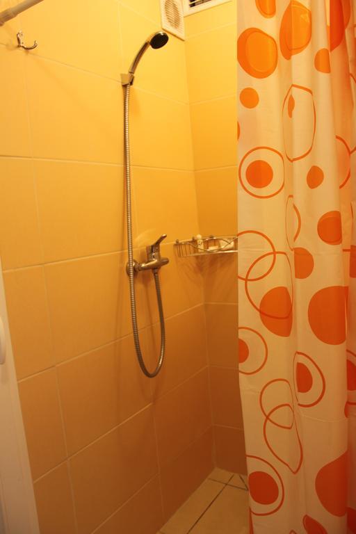 Westend Hostel キエフ エクステリア 写真