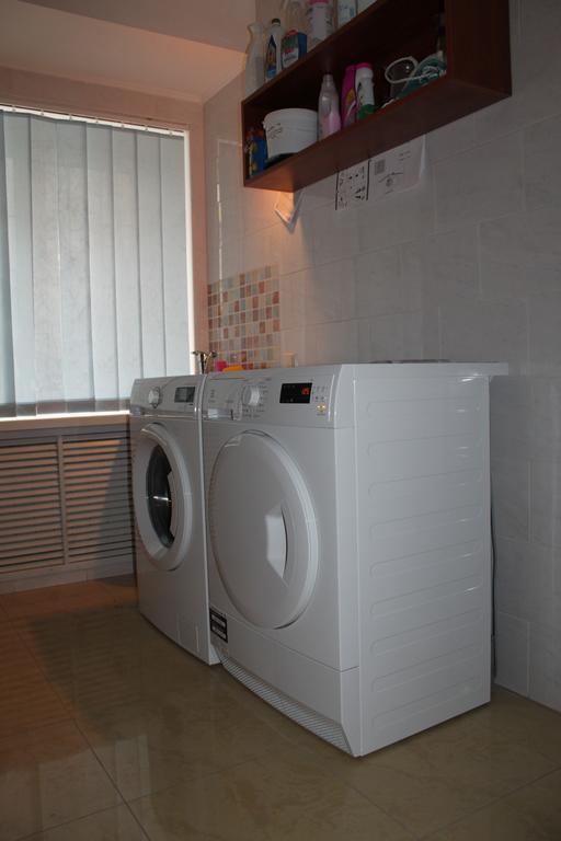 Westend Hostel キエフ エクステリア 写真