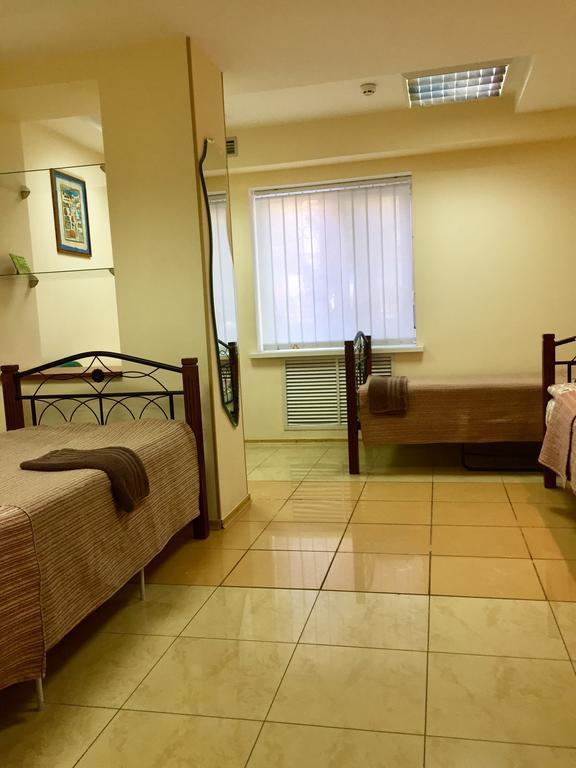 Westend Hostel キエフ エクステリア 写真